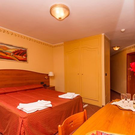Hotel Relais Des Alpes Sauze D'Oulx Phòng bức ảnh